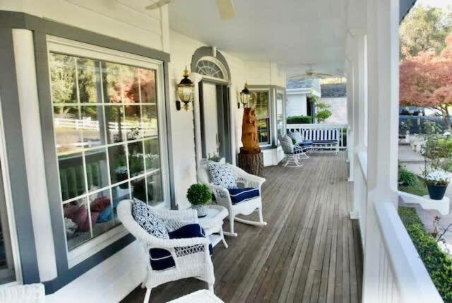Pinkies Place-Hot Tub-Sleeps 11-Pet Friendly - Chambres d’hôtes Ahwahnee