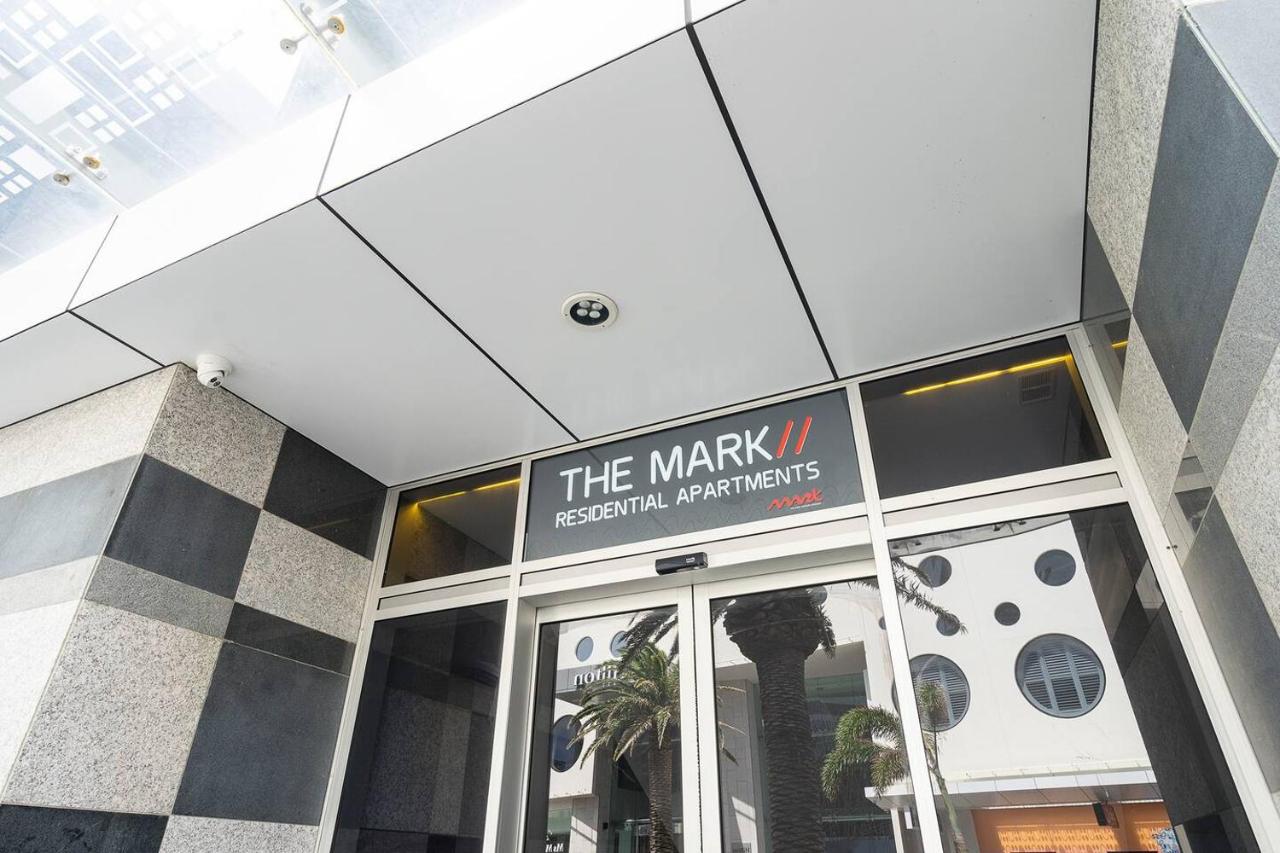 Marks Point - Resort Living in the Heart of Surfers - B&B