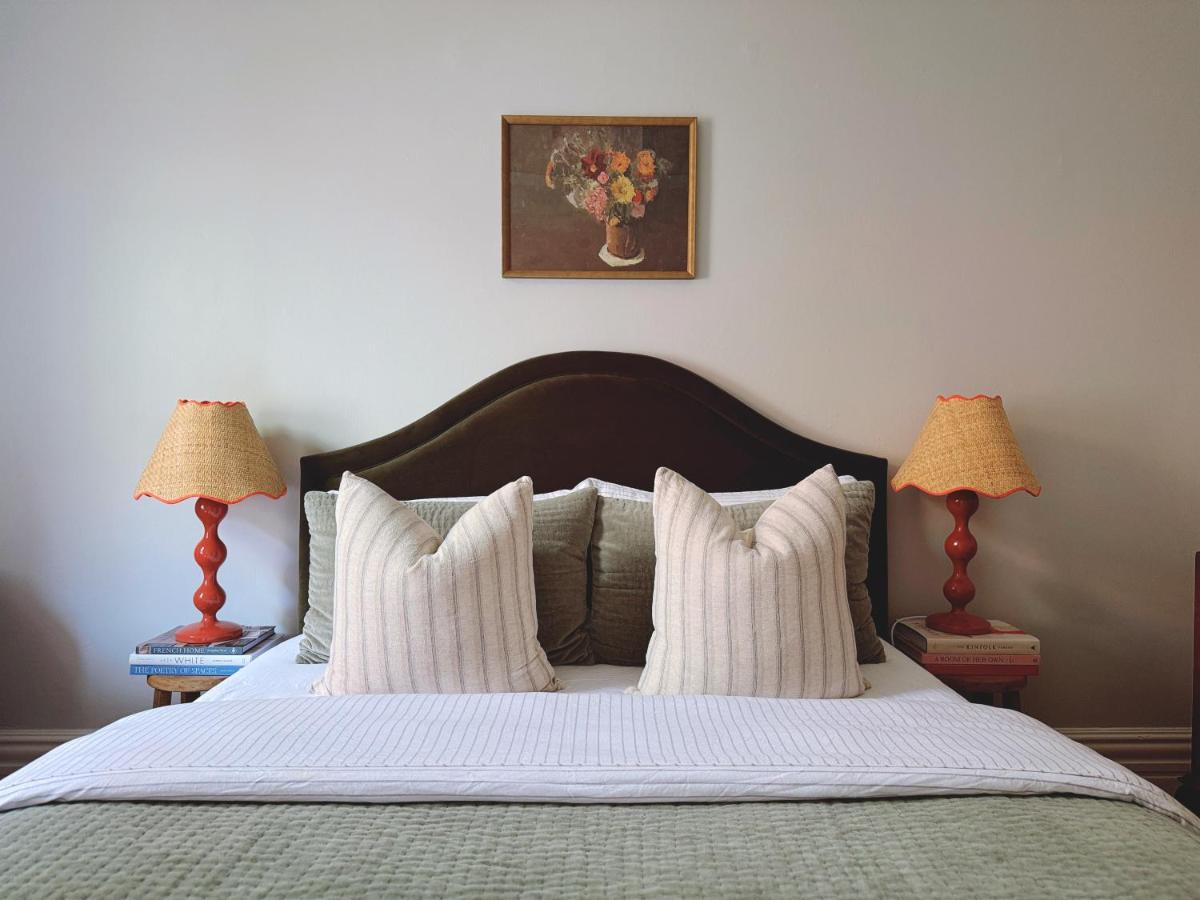 Heritage Home with Modern Comforts and Great Location - B&B Sydney