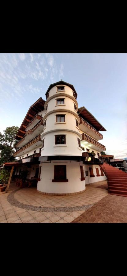 Hospedaria dos Campanarios - B&B