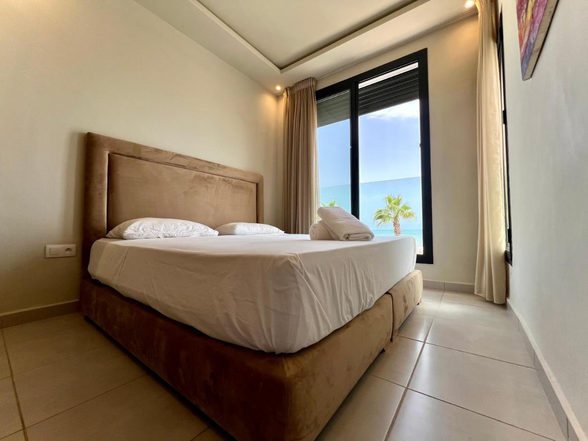 Apartment mit 3 Schlafzimmern und Meerblick