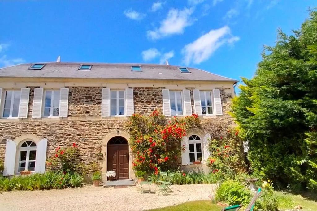 Pilea, Maison à la campagne avec grand jardin - B&B