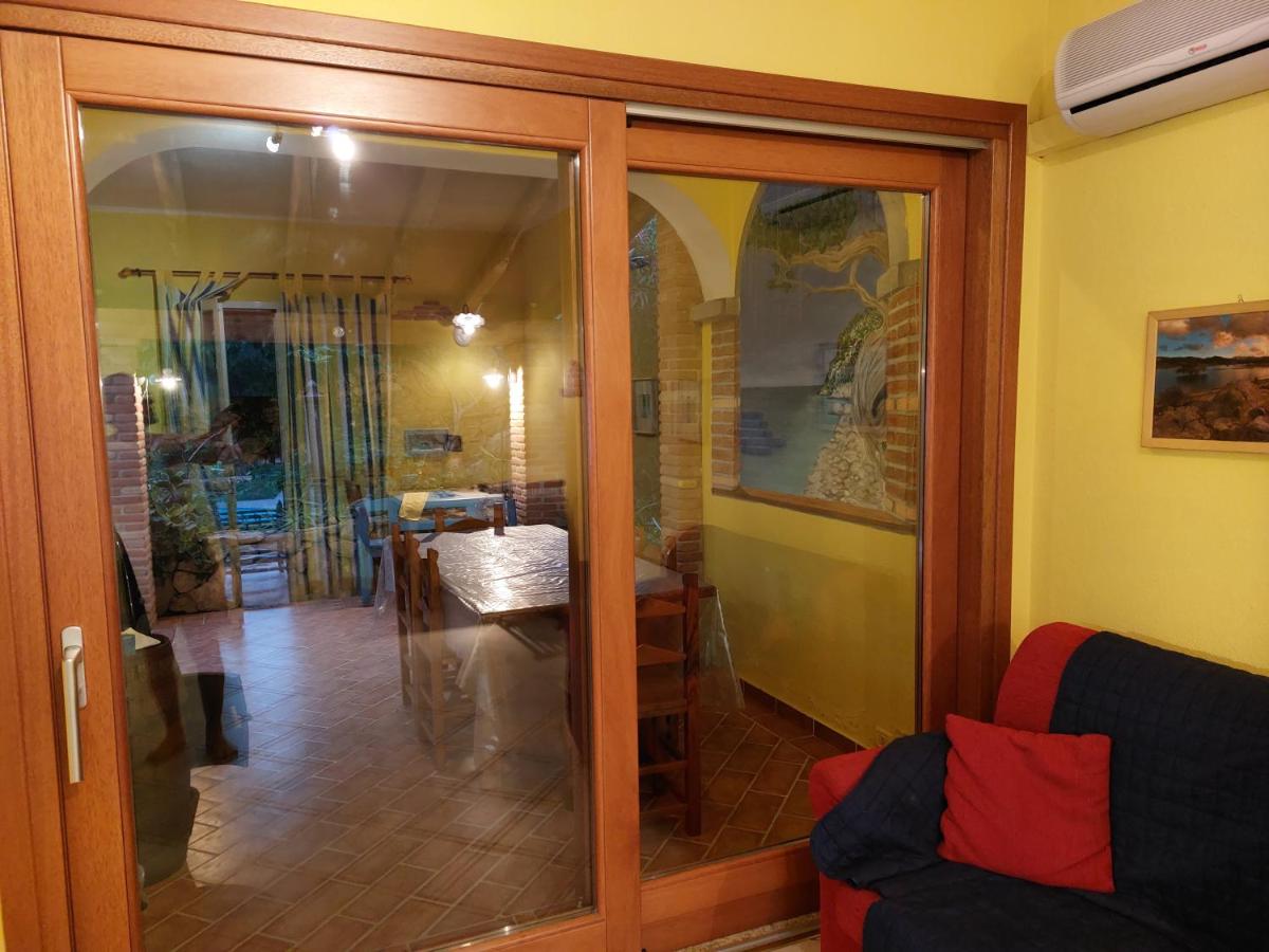Casa vacanza sa pedra romanica - B&B Monte Petrosu