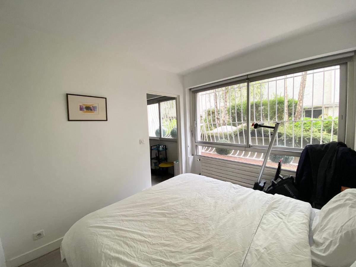 Eiffel Tower - Cosy Flat - Chambres d'hôtes Paris