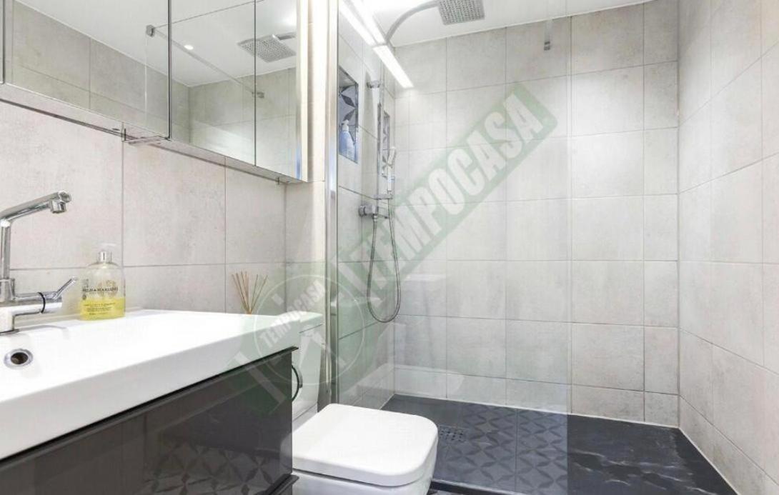 Charming 2 Bedroom Flat in Kensington - B&B