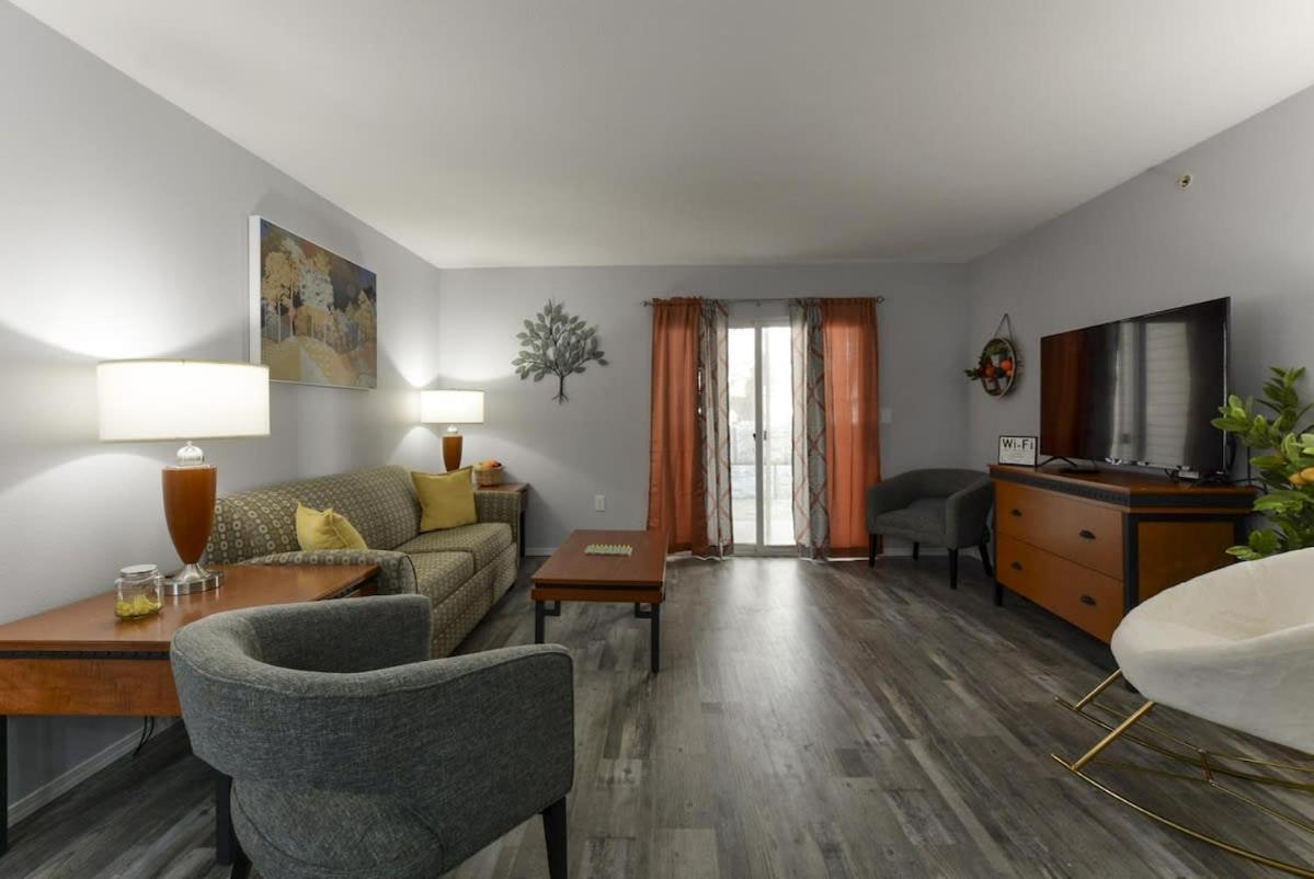 LemonDrop - No Stairs - B&B