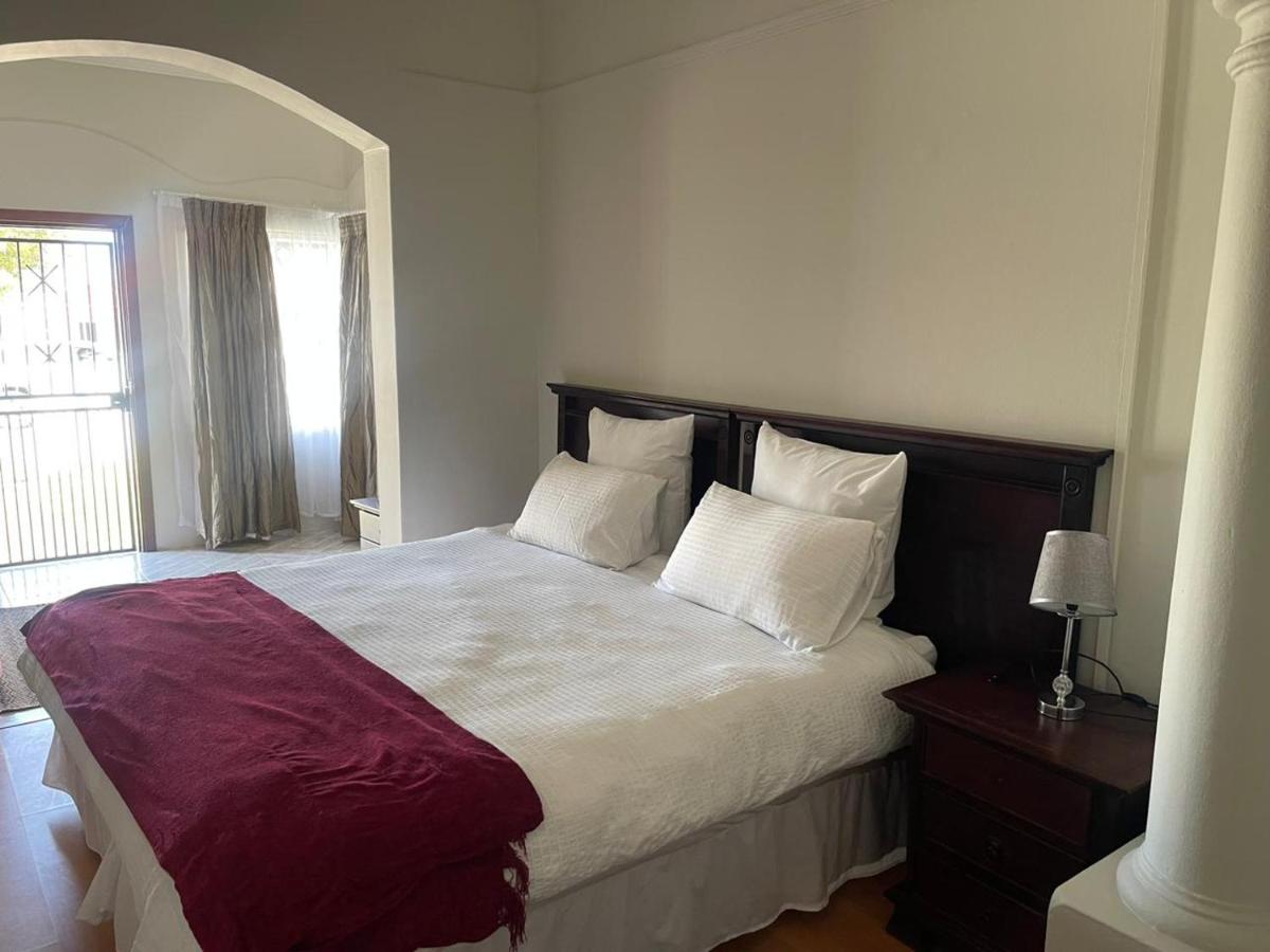 Stay at 8 on Lancaster - Ferienwohnung KuGompo City
