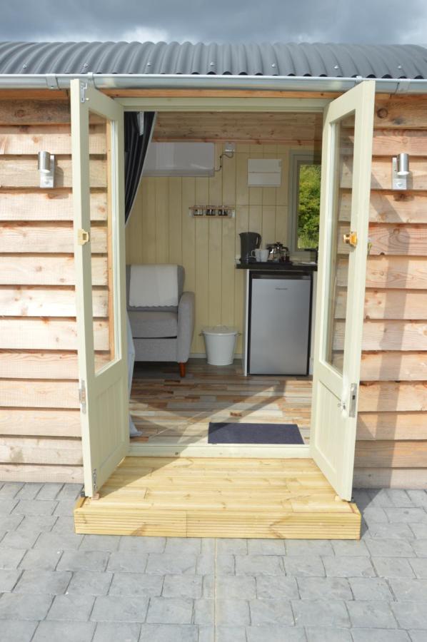 Middlehead Huts - B&B