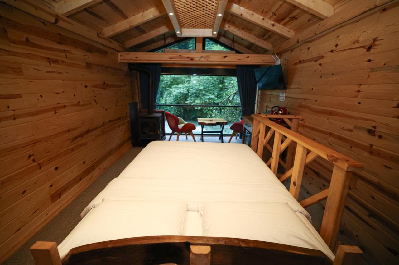 Deluxe Bungalow