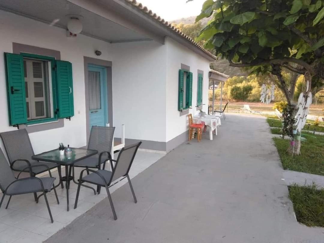 PETROS ROOMS to LET KALOGRIA BEACH - Chambres d’hôtes