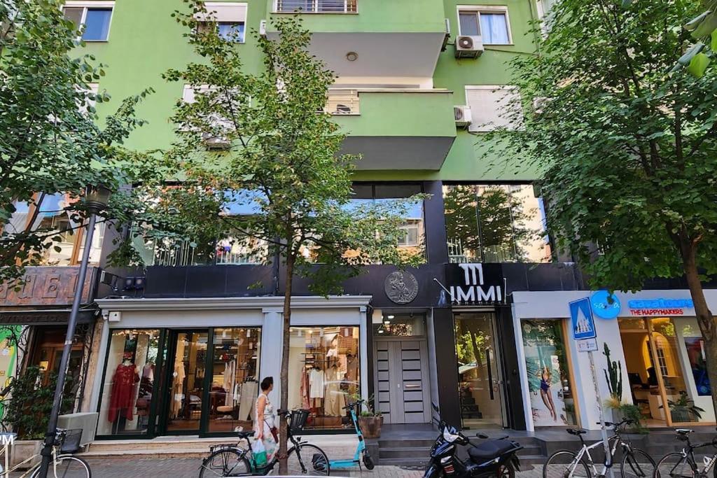 City Views Apartment Blloku - City Center - Bed and Breakfast Tirana