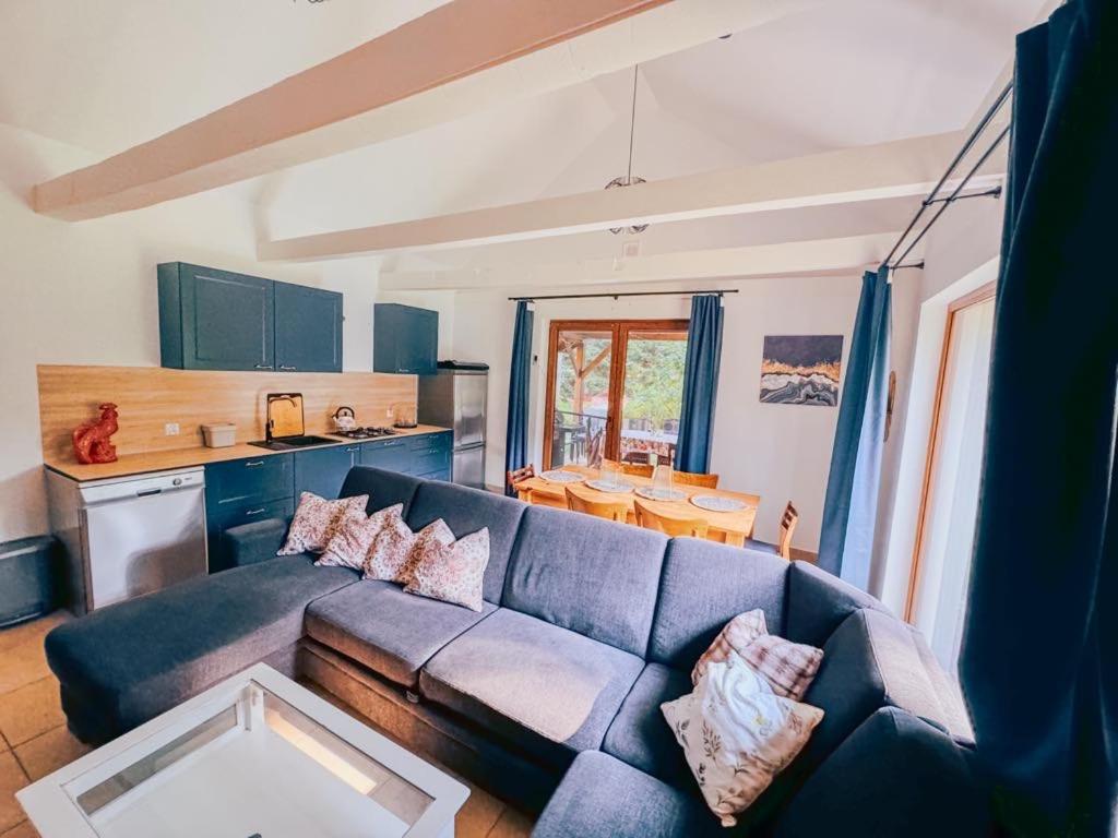 Daleko od szosy - B&B