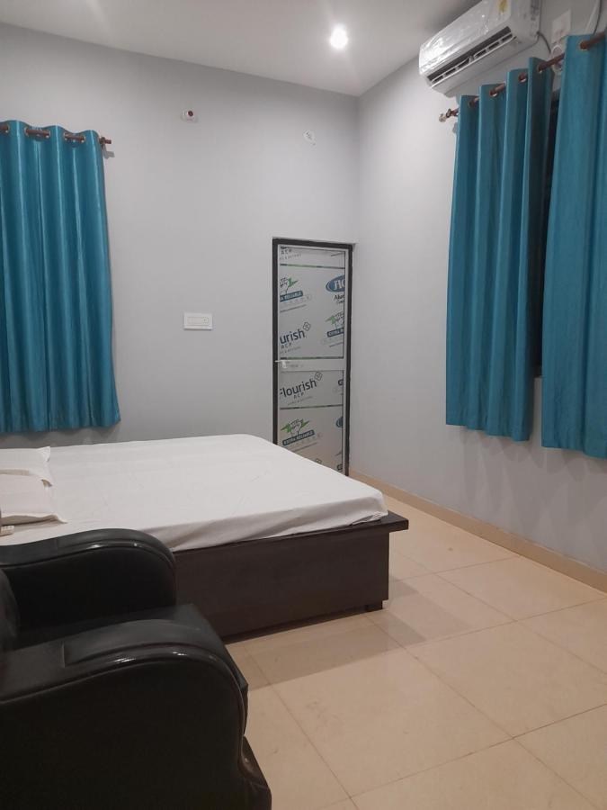 Pathak sadan homestay - B&B