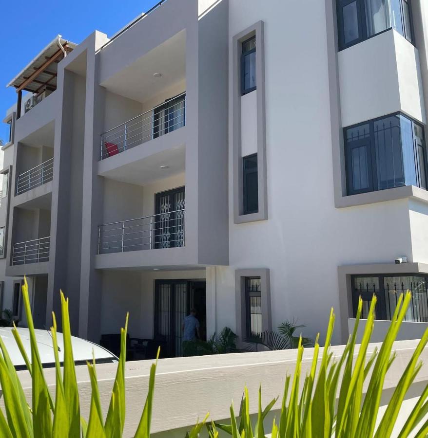 SeaSand-Entire Luxury 3 BD condo - Close to beach - B&B