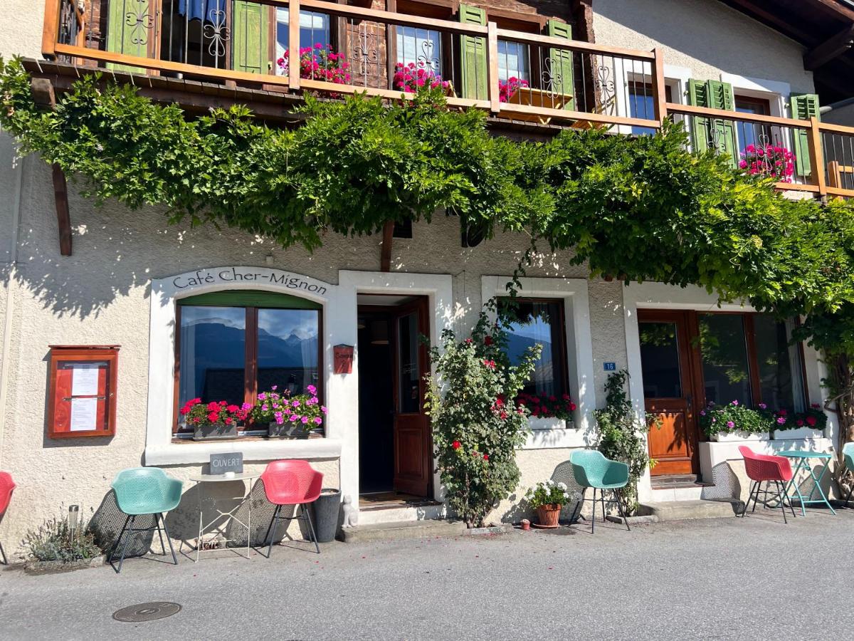 Restaurant et Chambres d'Hôtes Le Chermignon - Ferienwohnung