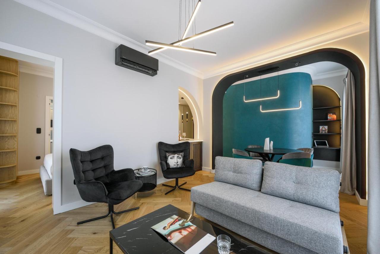 King Apartment Thessaloniki by Luxlikehome - B&B Salonicco