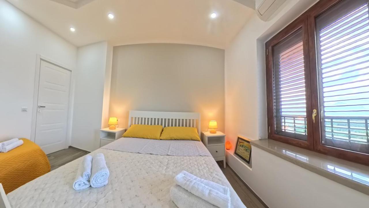 Camera Tripla Luxury