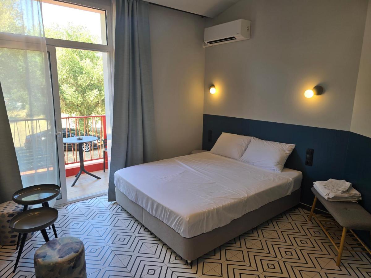 One-Bedroom Apartment with Balcony