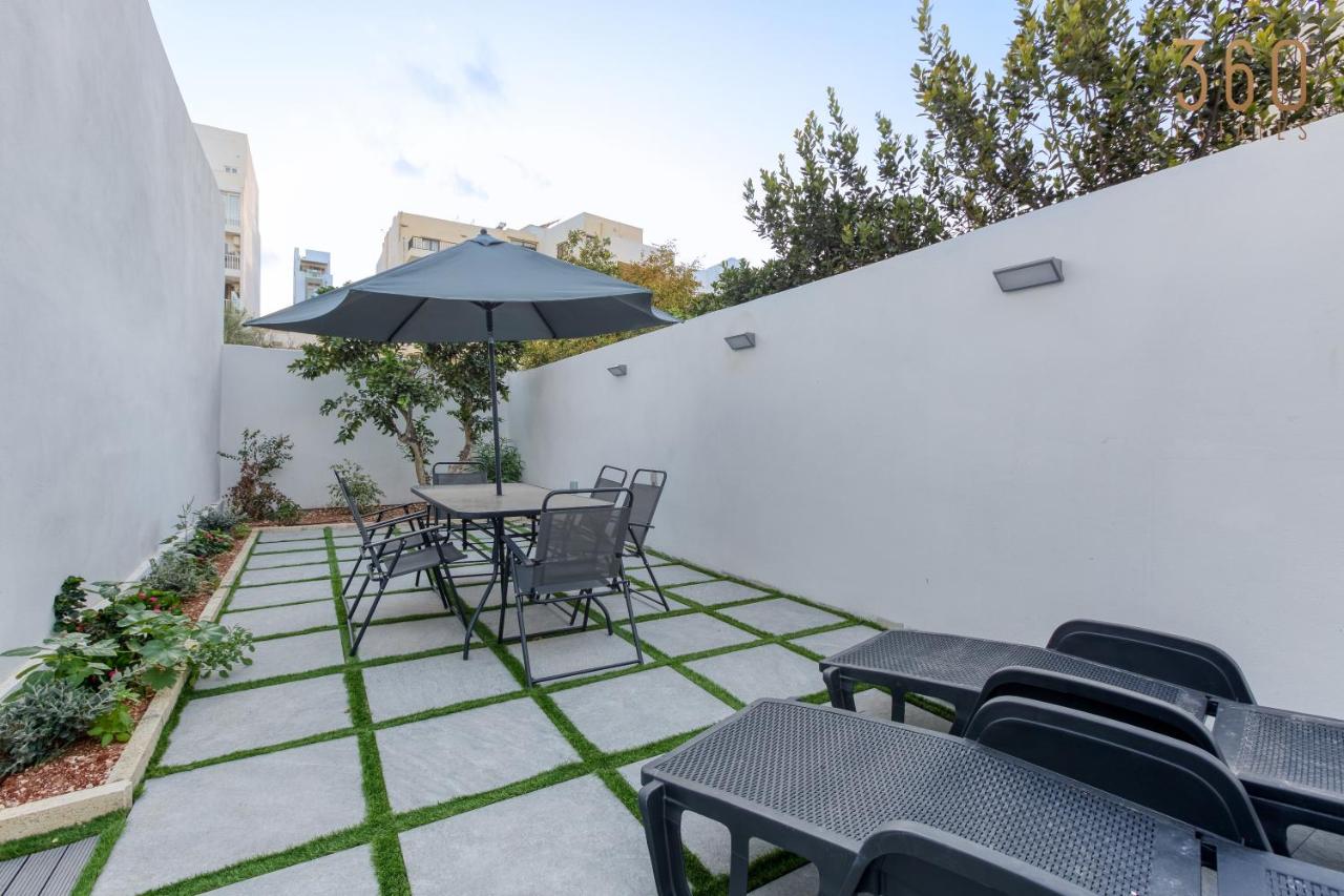 Cosy & Modern 2BR Apt in Charming St Pauls Bay by 360 Estates - Chambres d’hôtes San Pawl il-Baħar