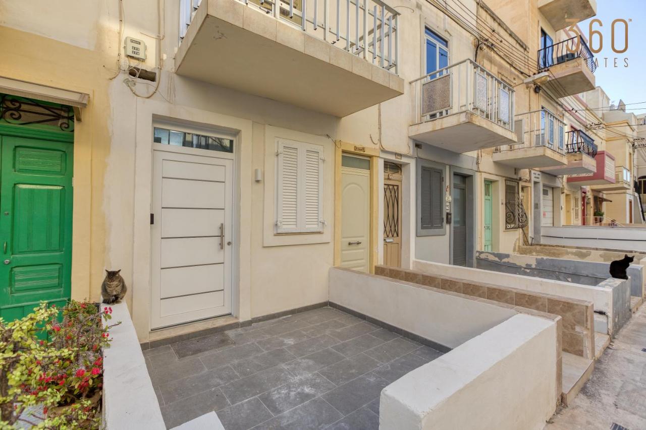 Cosy & Modern 2BR Apt in Charming St Pauls Bay by 360 Estates - B&B San Pawl il-Baħar