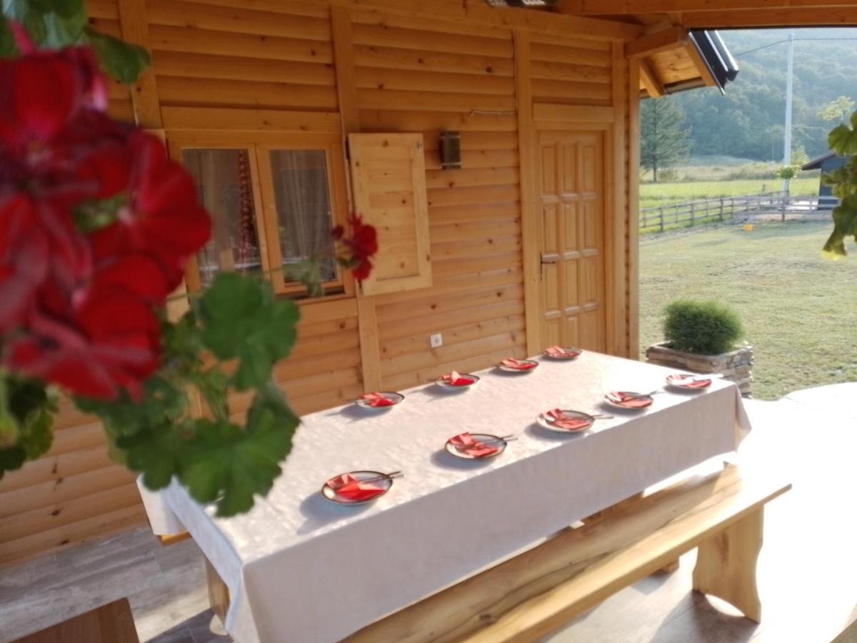 Drveni raj Lopatnice - B&B Lopatnica