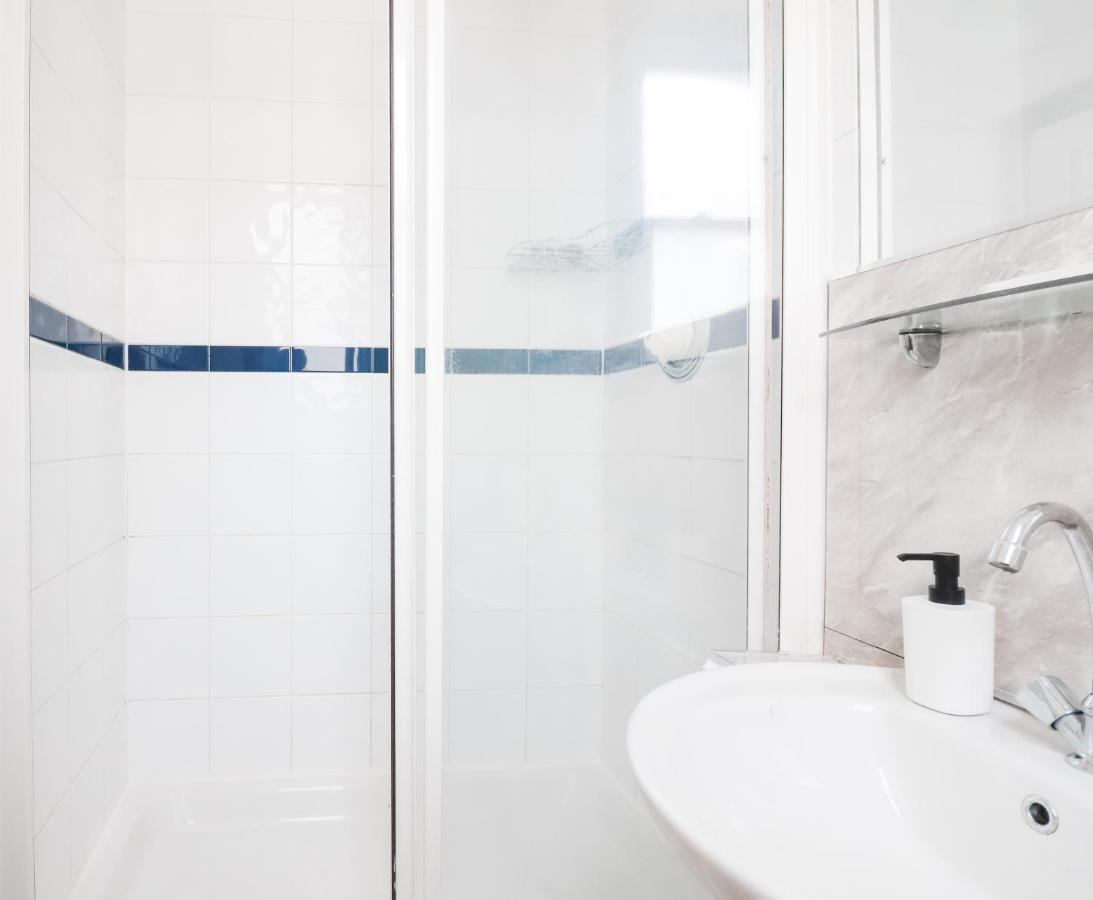 Camera Matrimoniale con Bagno Privato