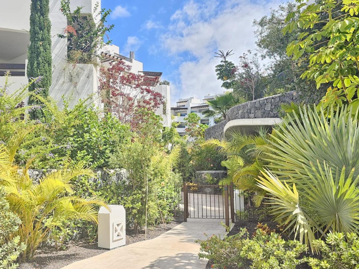Crystal Luxury Holidays, El Palm Mar in Tenerife South - B&B Palm-Mar