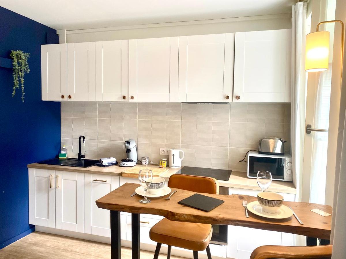 T2 lumineux - rénové- - Centre historique Dinan- Parking - Terrasse - B&B Dinan