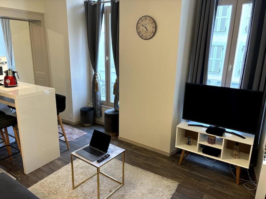 Rivieira - 3' des thermes - T1 - B&B