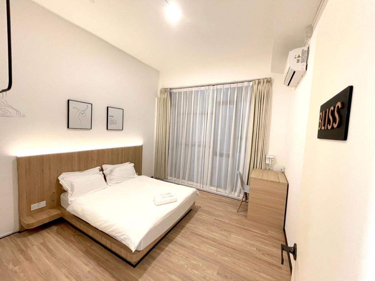 One-Bedroom Apartment - Non-Smoking