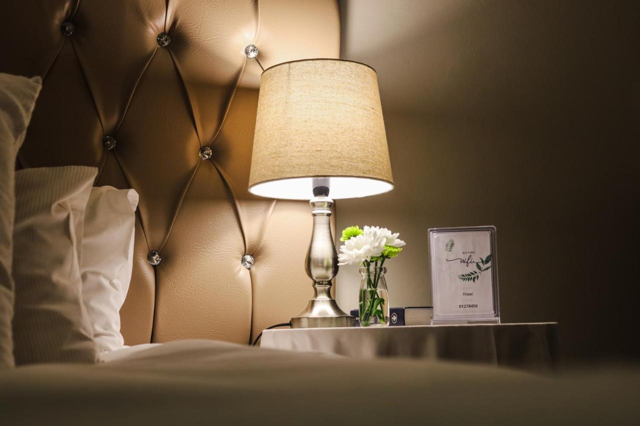 Basic Queen Room