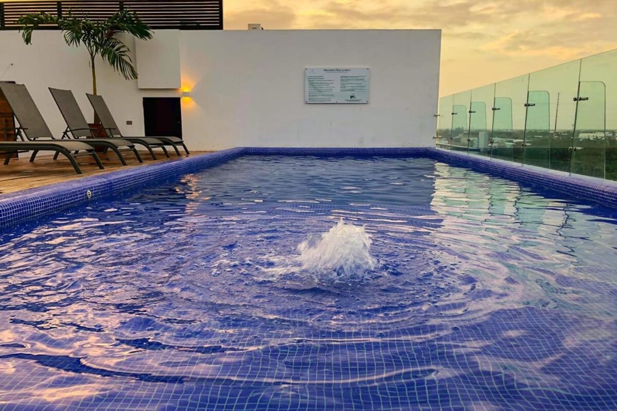 Luxe Top-Floor Incredible Roof Pool at Complex - B&B Playa del Carmen
