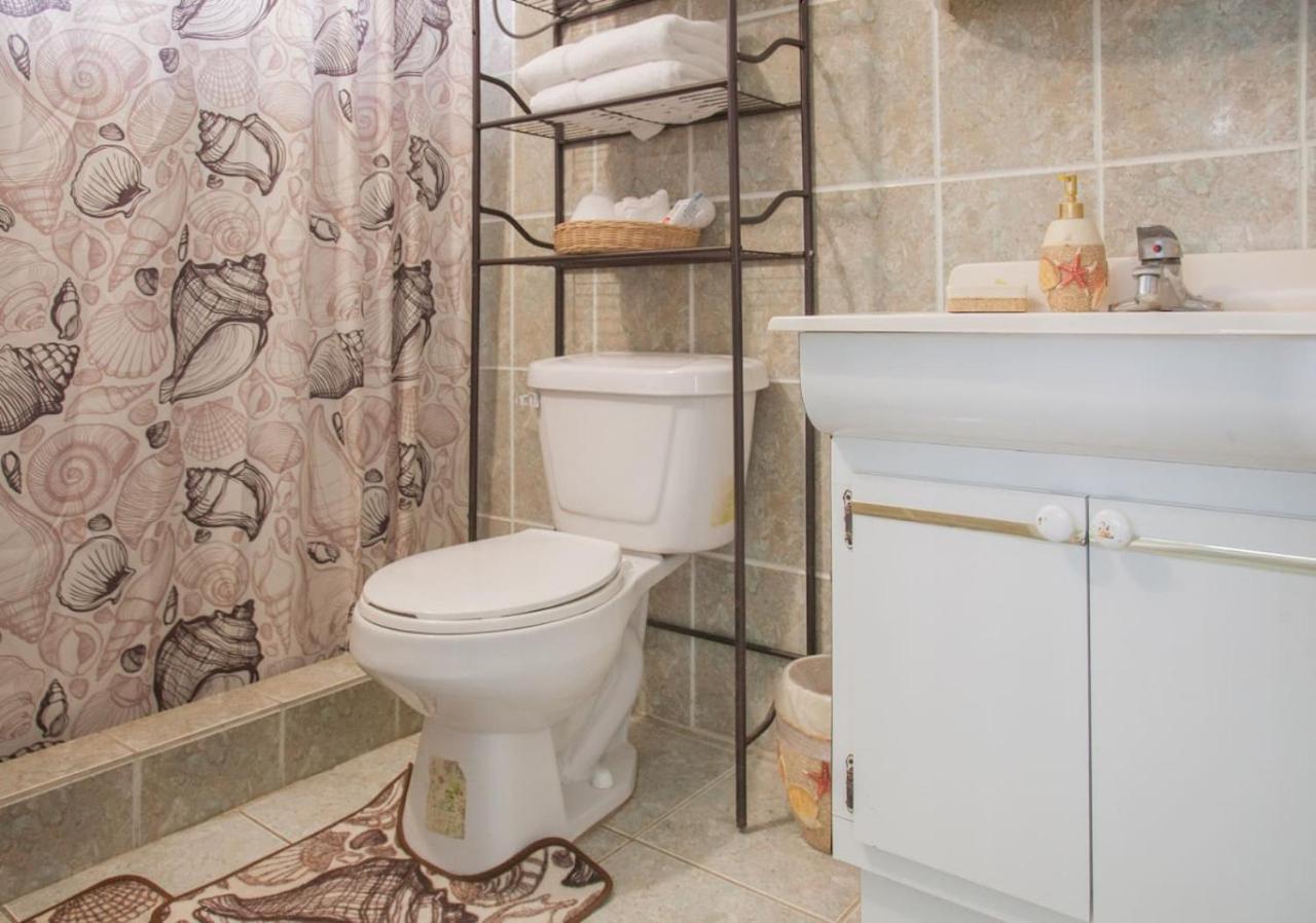 Vista del Mar Apt C- 2 min in car from Sandy Beach - B&B