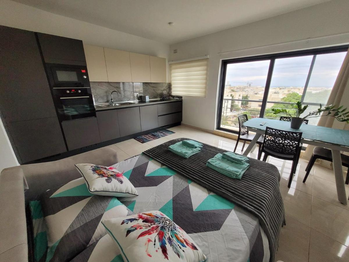 1 Bedroom Apartment with a View - B&B