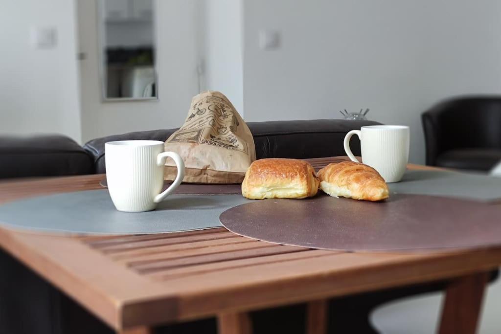 T2 Cosy - Proche place Verdun - B&B