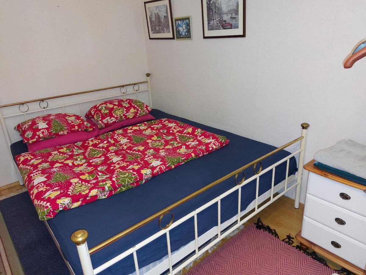 Nipu -Beside City Center, Bus and Train Station - B&B
