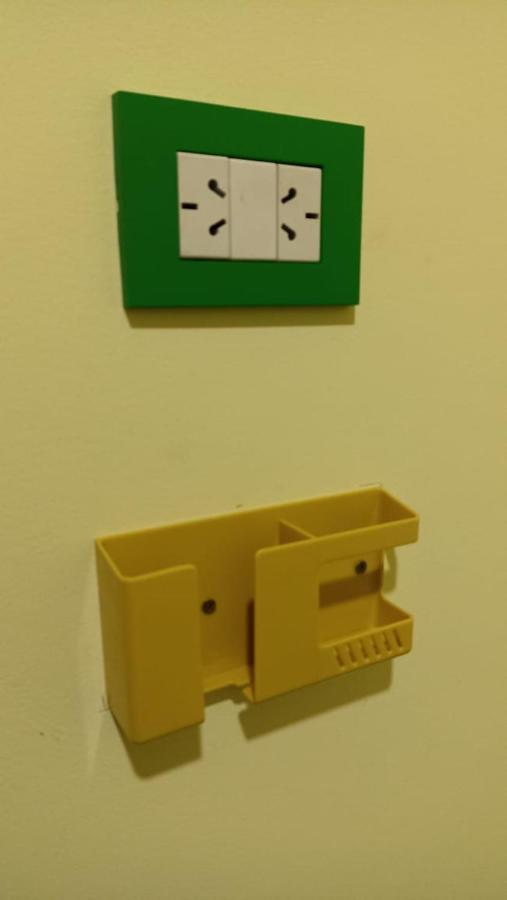 Camera Doppia con Letti Singoli e Bagno in Comune