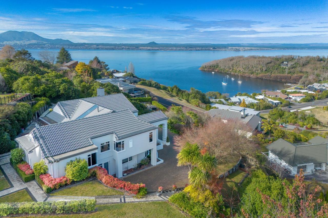 Acacia Waters - Lake Taupo - B&B Taupo