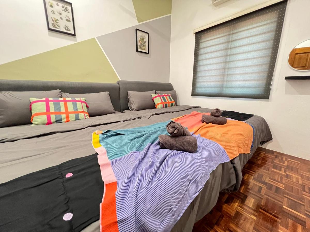 TcVila4 18PAX 5BR 3Min to TelukCempedak Beach - B&B Neram Satu