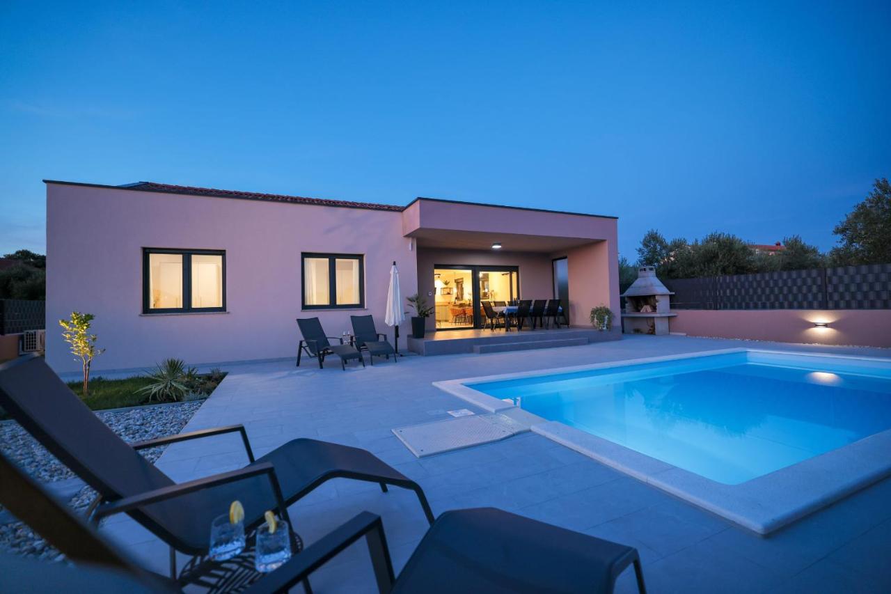 Villa Mindula ZadarVillas - Chambres d’hôtes