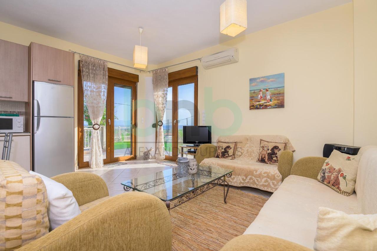 Thea Dikella - B&B