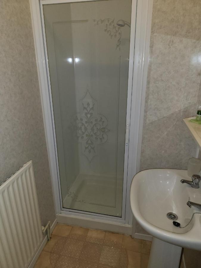 Dreibettzimmer mit eigenem Bad