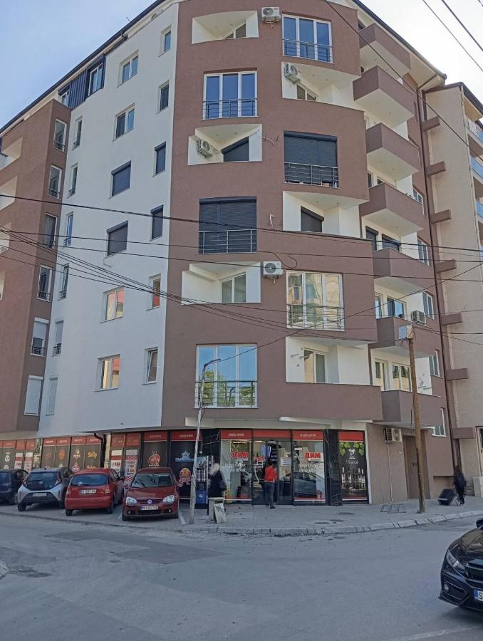 Modern apartment in city centre - Free parking - B&B