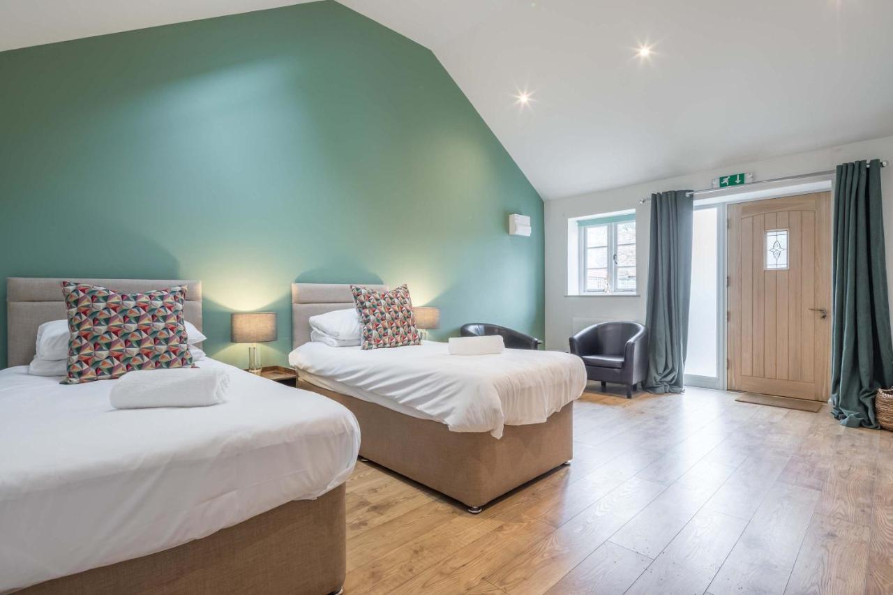 TWIN Deluxe Disabled Access and Wet Room with Courtyard View - Newton - B&B