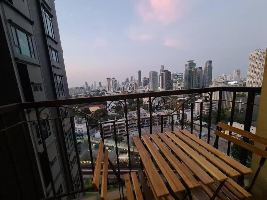 Apartment mit 1 Schlafzimmer, Balkon und Stadtblick