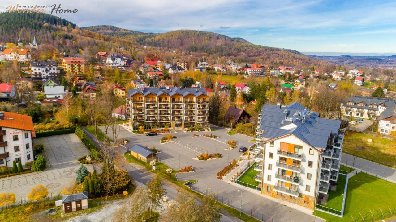 Wonder Home - Apartamenty z balkonami, blisko centrum Karpacza, stoku i aquaparku - Chambres d'hôtes Karpacz