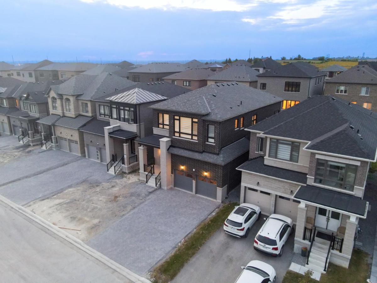 Home in Durham - B&B Oshawa