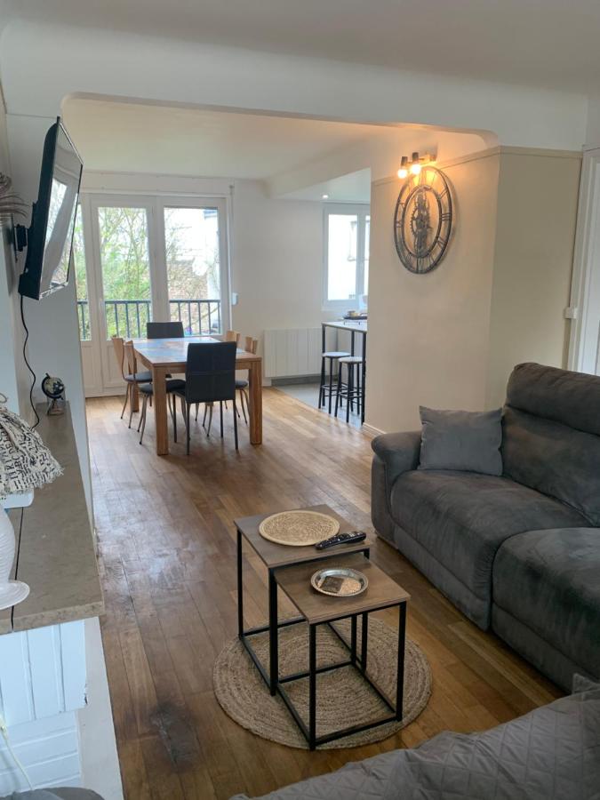 Duplex Notre Dame proche du port - B&B