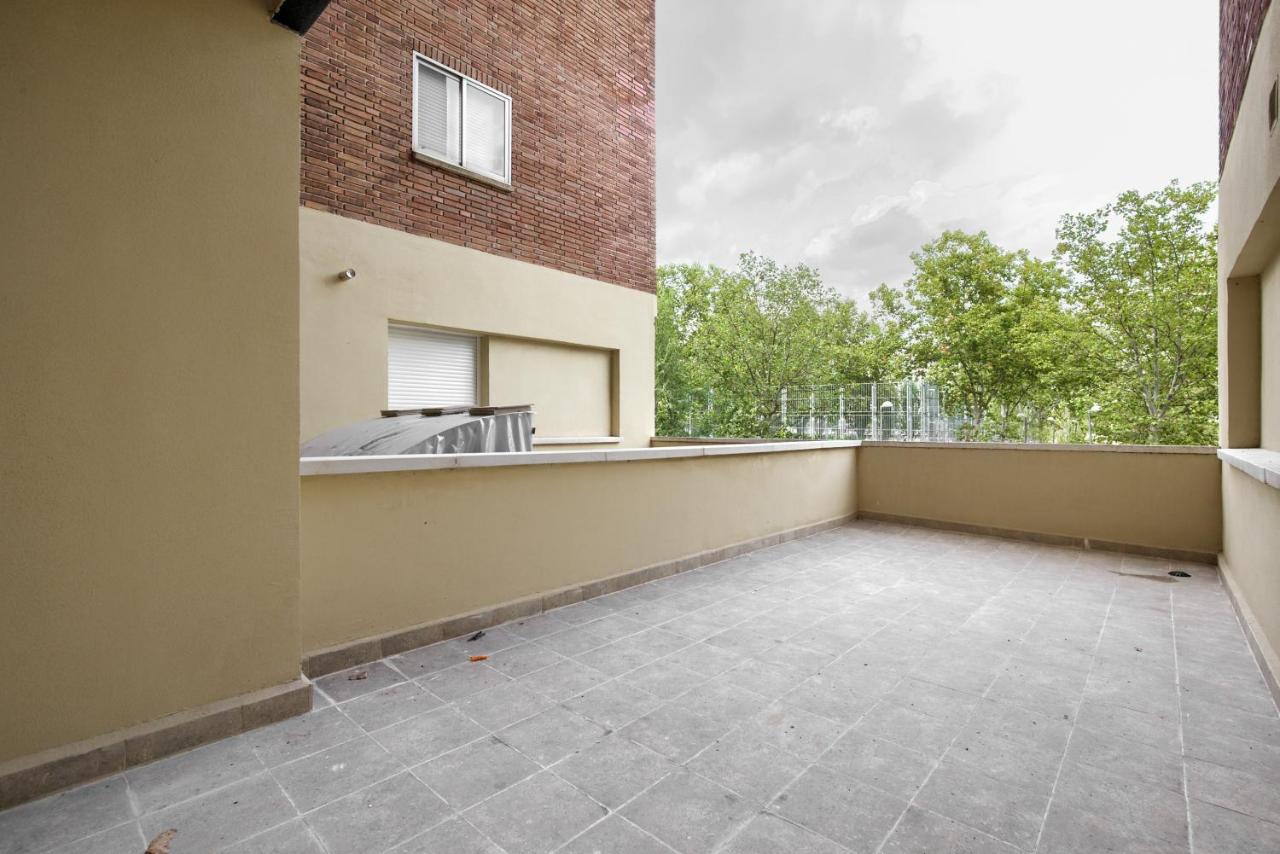 Dobo Madrid Pinar Aptos Temporales - B&B