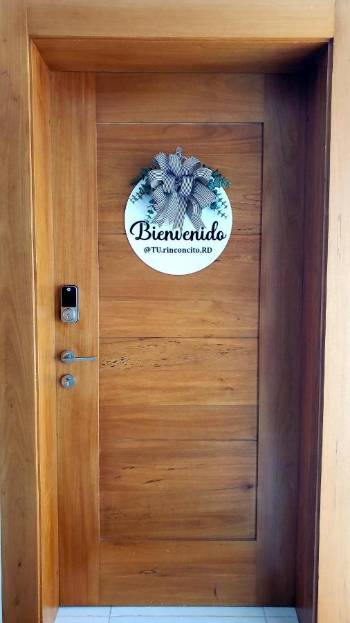 King Bed with AC, Wifi and Gym, No Blackouts, Garden Towers I, Santiago RD - B&B